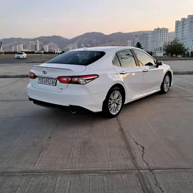 Toyota Camry 2020