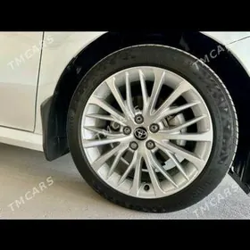 Toyota Camry 2020