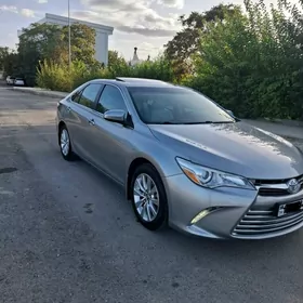 Toyota Camry 2015