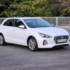 Hyundai Elantra GT 2020