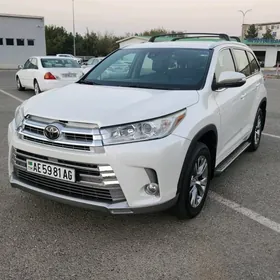 Toyota Highlander 2018