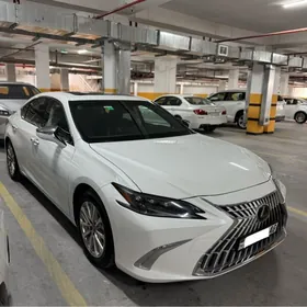 Lexus ES 350 2023