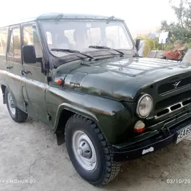 UAZ 469 2000