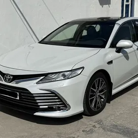 Toyota Camry 2022