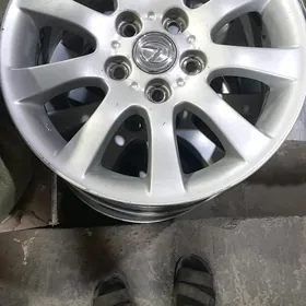 es 300 disga R16