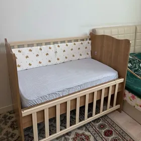 детская кроватка