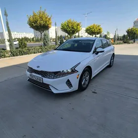 Kia K5 2021