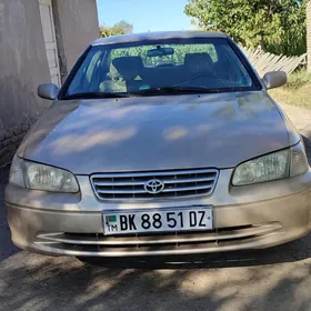 Toyota Camry 1999