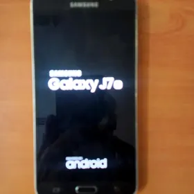 Samsung J7