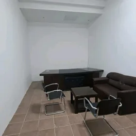 Sowetski 1kom ofis mebelli