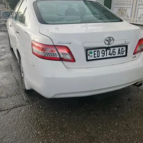 Toyota Camry 2010