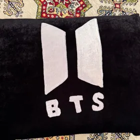 Подушка/yassyk/BTS