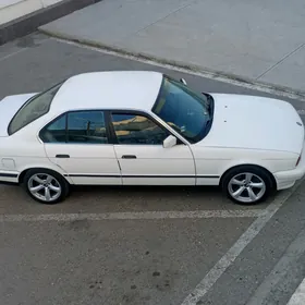 BMW E34 1989