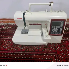janome