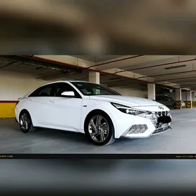 Hyundai Elantra 2023