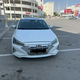 Hyundai Elantra 2019