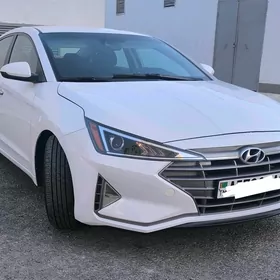 Hyundai Elantra 2020