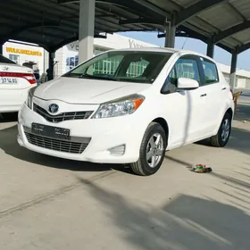 Toyota Yaris 2012
