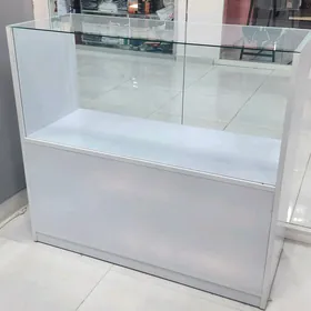 magazyn vitrina polka