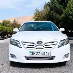Toyota Camry 2010