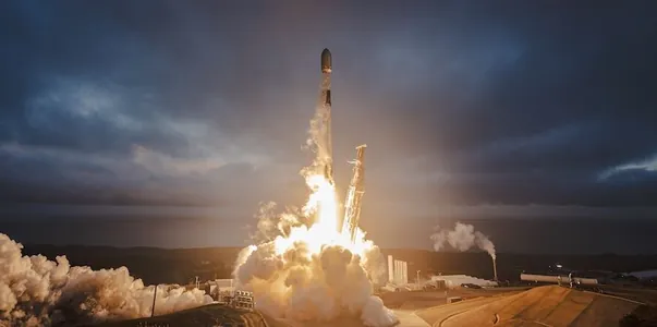 Ракета SpaceX Falcon 9 совершила в этом году 125 полётов — больше, чем весь остальной мир