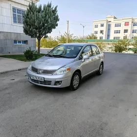 Nissan Versa 2010