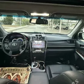 Toyota Camry 2013