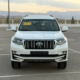 Toyota Land Cruiser Prado 2023