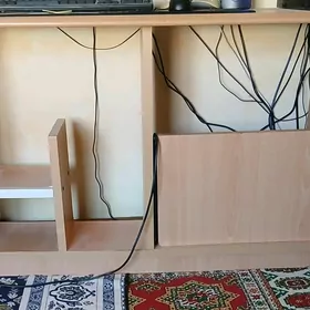 Kompýuter stol