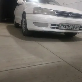 Toyota Corona 1995