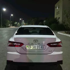 Toyota Camry 2018