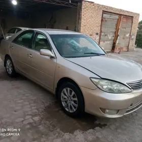 Toyota Camry 2003