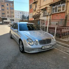 Mercedes-Benz E320 2003