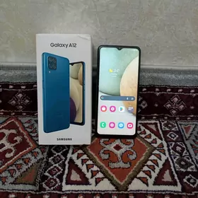 Samsung galaxy A12 4 64 GB