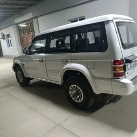 Mitsubishi Pajero 1996