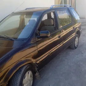 Mitsubishi Chariot 1991
