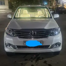 Toyota Fortuner 2006