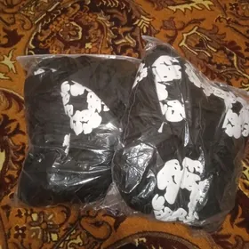 Деним тирс / Denim tears