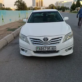 Toyota Camry 2011