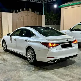 Lexus ES 350 2019