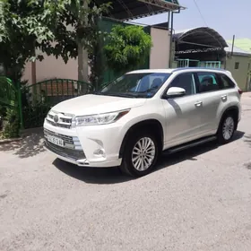 Toyota Highlander 2018
