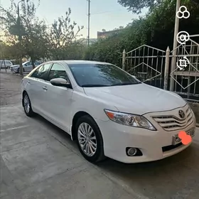 Toyota Camry 2010