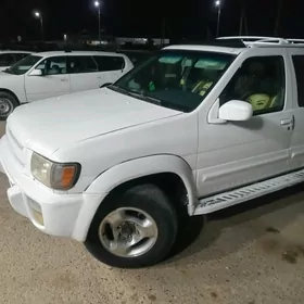 Infiniti QX4 2000