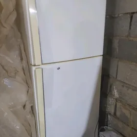 Холодильник LG