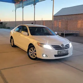 Toyota Camry 2011