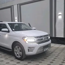 Ford Expedition 2022