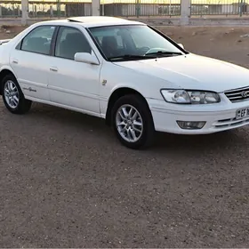 Toyota Camry 2001