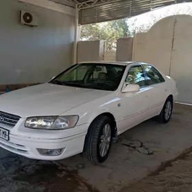 Toyota Camry 2001