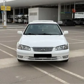 Toyota Camry 2001