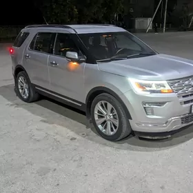 Ford Explorer 2019